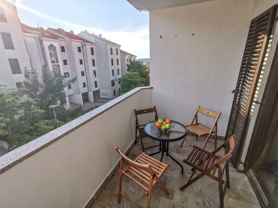 Apartment Lungomare Pula Exterior foto